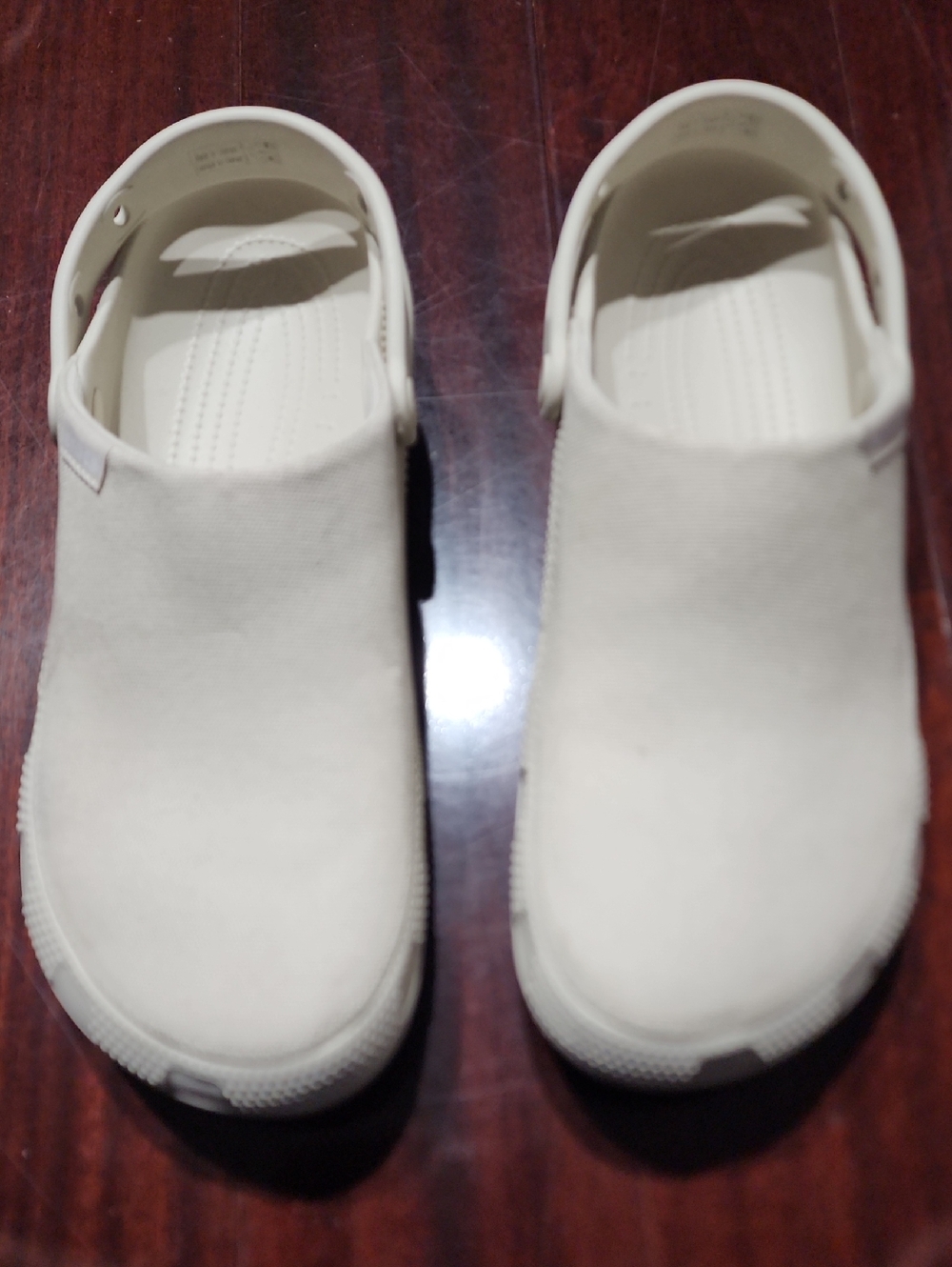 CROCS Men's Slip-On Clogs in CreamCrocs Classic Crafted Clogs, Sz 13 - Picture 3 of 8